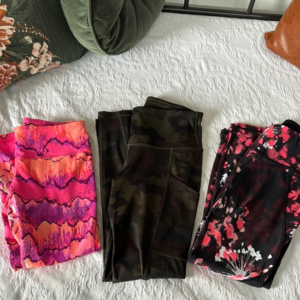 Bundle of 3 pair leggings size XS; Zella, sweaty Betty & banana Republic.